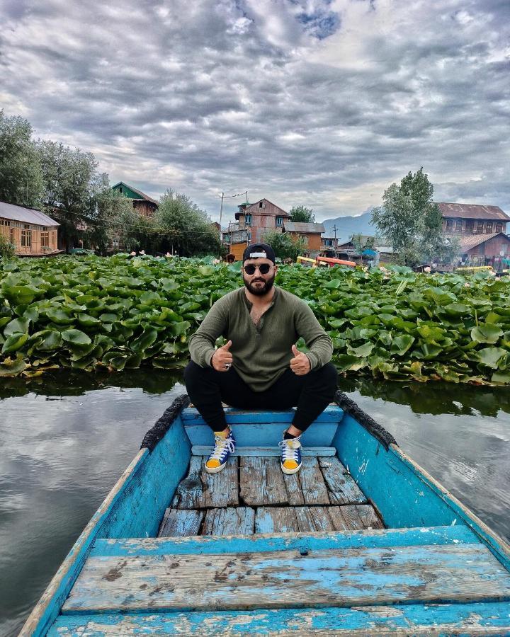 Hotel Lala Rukh Group Of Houseboats Srīnagar Esterno foto