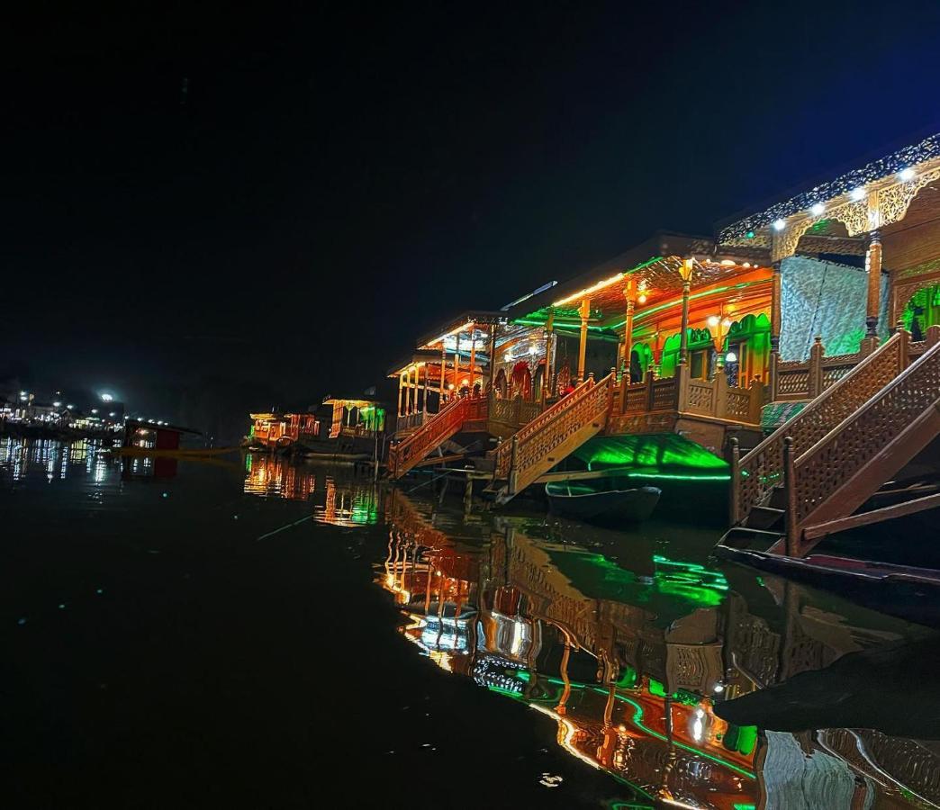 Hotel Lala Rukh Group Of Houseboats Srīnagar Esterno foto
