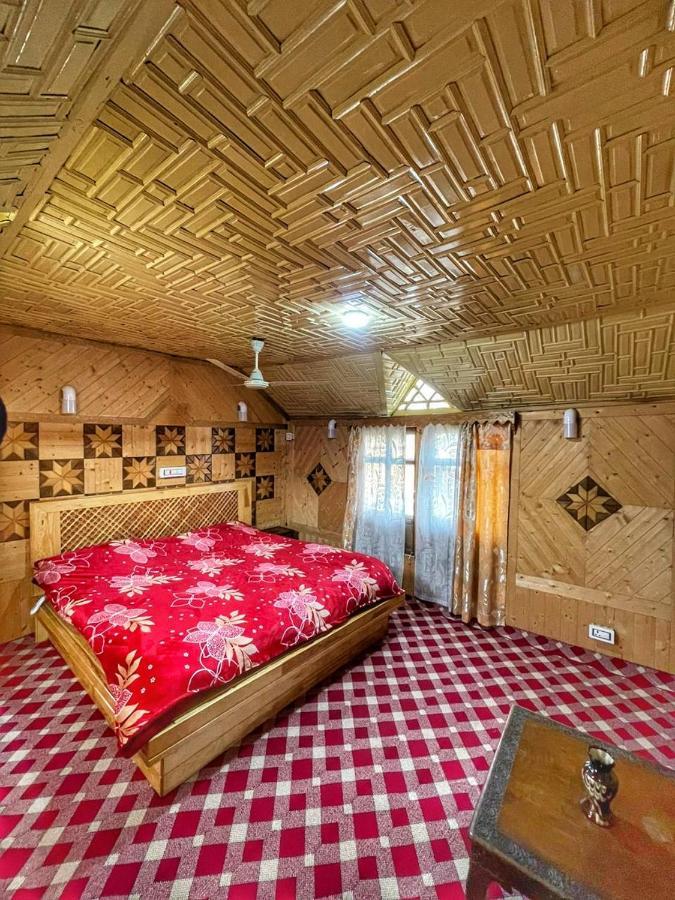 Hotel Lala Rukh Group Of Houseboats Srīnagar Esterno foto