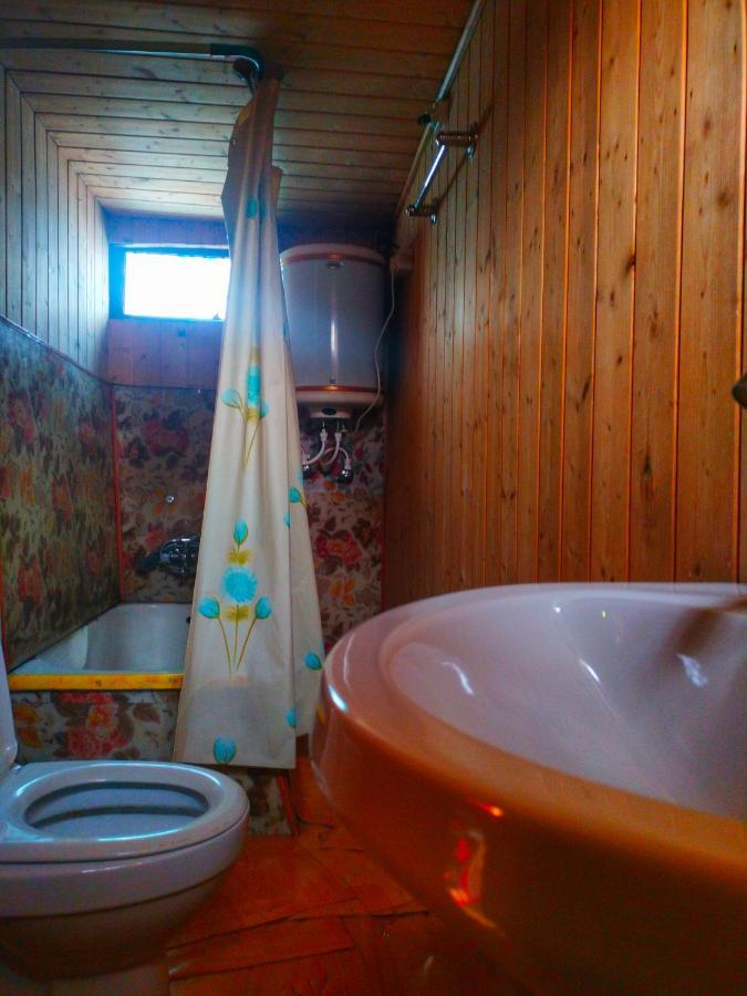 Hotel Lala Rukh Group Of Houseboats Srīnagar Esterno foto