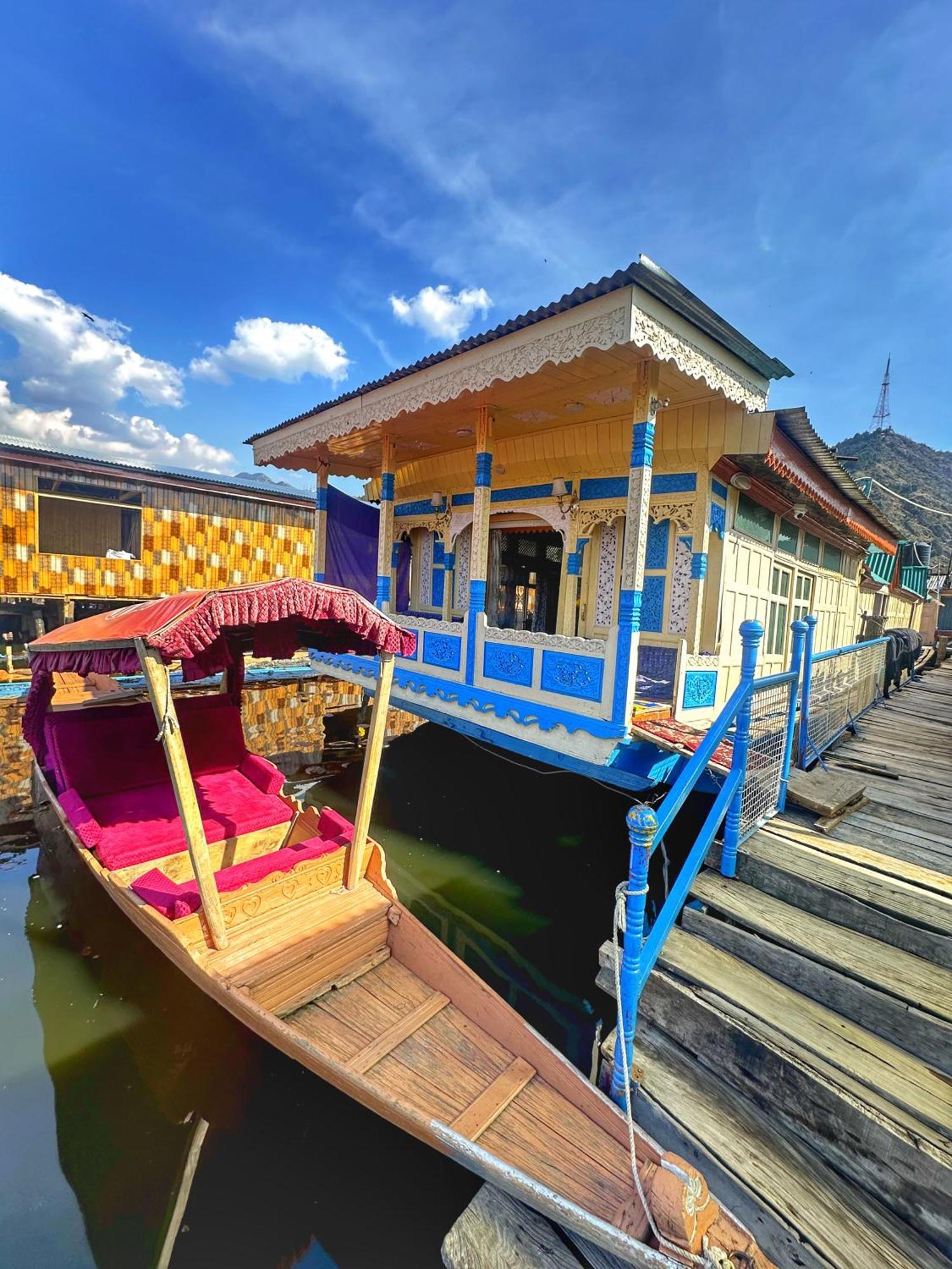 Hotel Lala Rukh Group Of Houseboats Srīnagar Esterno foto