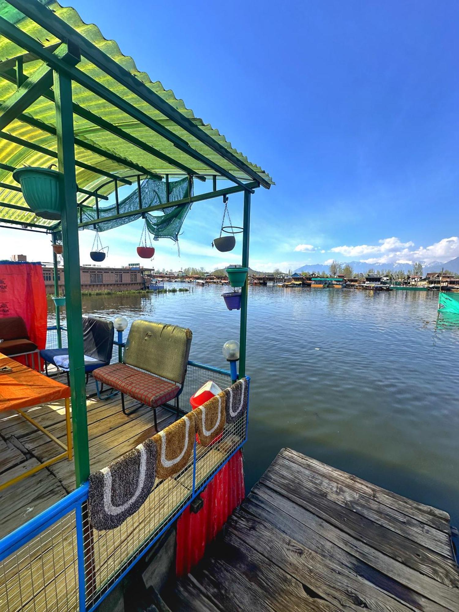 Hotel Lala Rukh Group Of Houseboats Srīnagar Esterno foto
