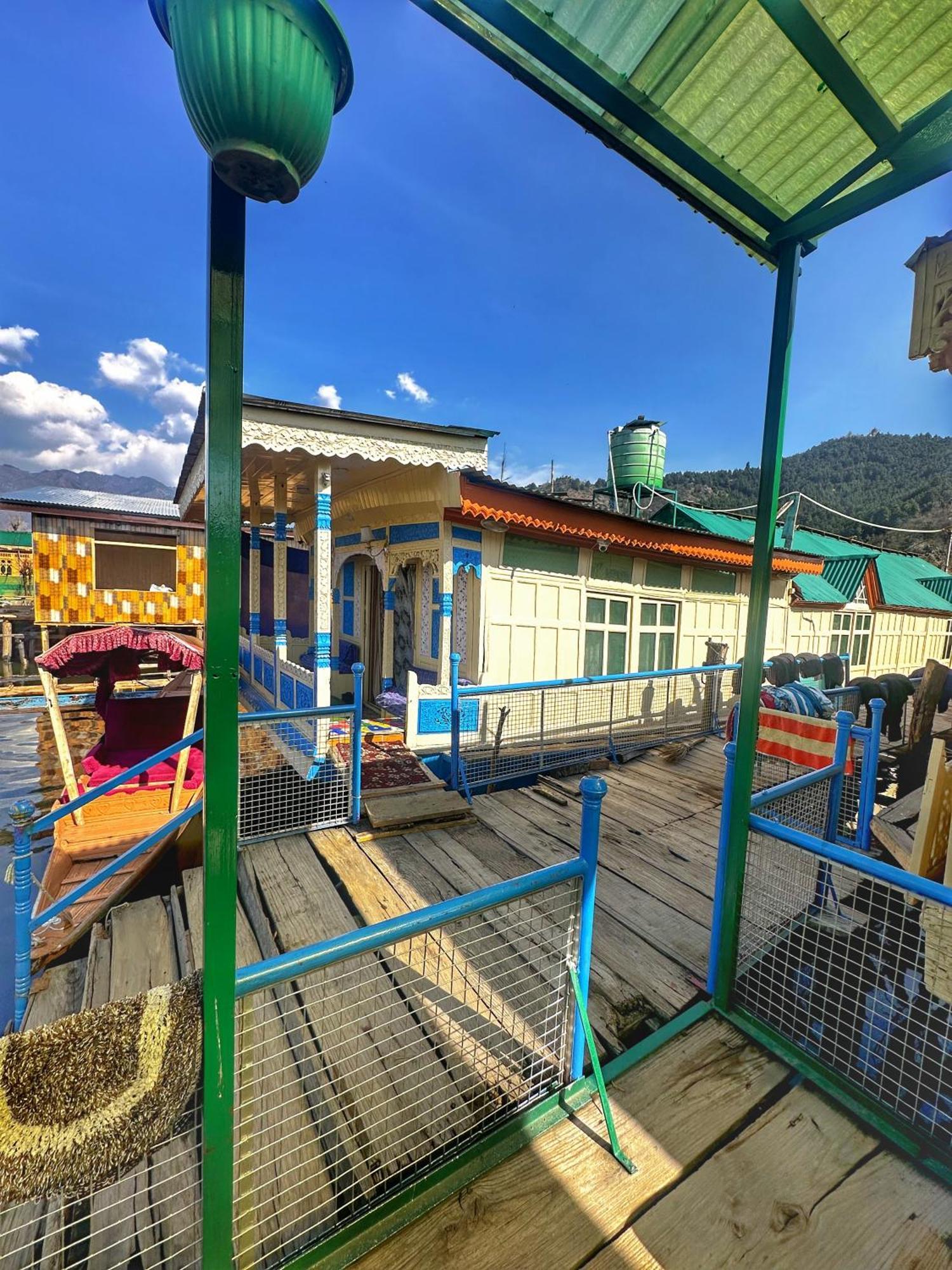 Hotel Lala Rukh Group Of Houseboats Srīnagar Esterno foto